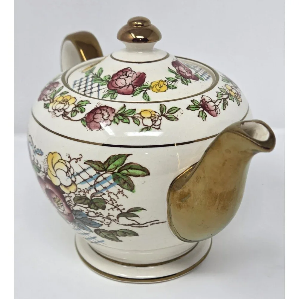 Vintage Sadler Teapot Floral Chintz Gold Gilt Made In England Model 1697‎ E